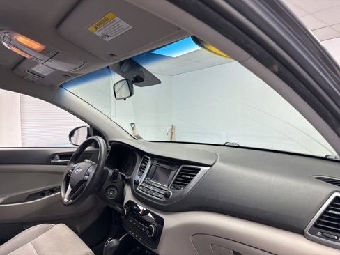 Used 2017 Hyundai Tucson SE image 10