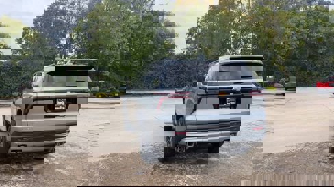 New 2026 Chevrolet Traverse LT w/ Sun and Wheel Package image 7