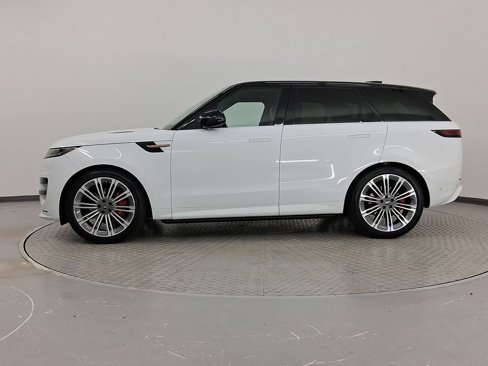 Used 2024 Land Rover Range Rover Sport Dynamic SE image 2