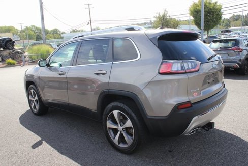 Used 2021 Jeep Cherokee Limited image 25