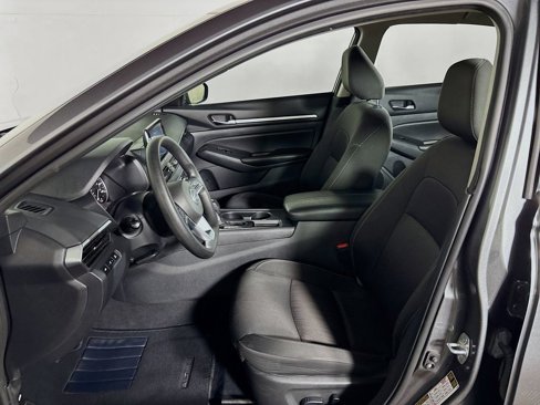 Used 2022 Nissan Altima 2.5 SV image 11