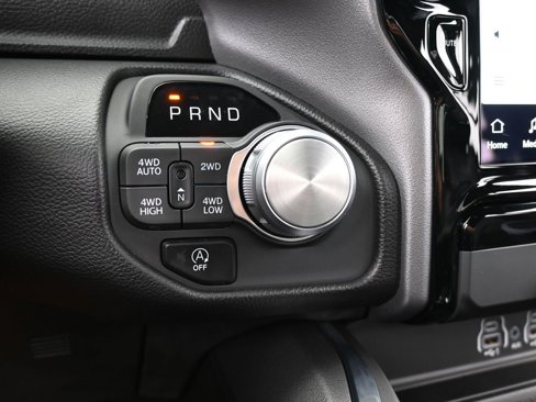 Used 2025 RAM 1500 Laramie image 26
