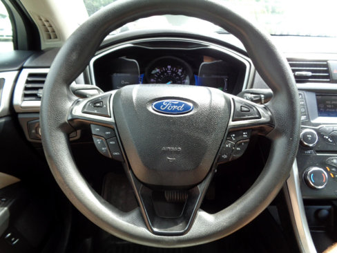 Used 2018 Ford Fusion S image 21