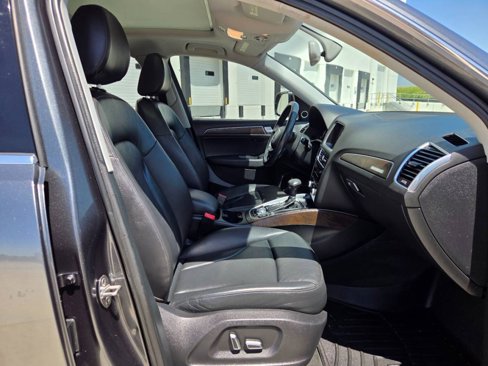 Used 2016 Audi Q5 2.0T Premium Plus w/ Technology Package image 16
