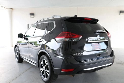 Used 2018 Nissan Rogue SL image 9