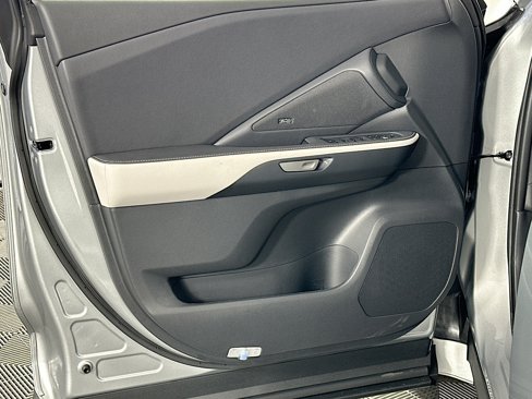 New 2025 Lexus TX 500h AWD image 19