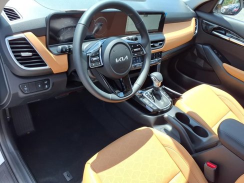 New 2026 Kia Seltos EX image 11