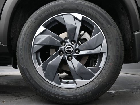 New 2026 Nissan Rogue SV image 9