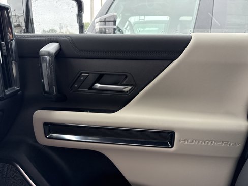 New 2026 GMC Hummer EV SUV image 13