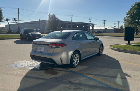 Used 2021 Toyota Corolla LE w/ Carpet Mat Package (TMS) image 6