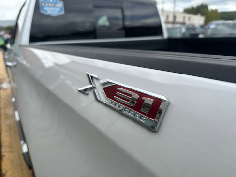 Used 2022 GMC Sierra 1500 SLT w/ SLT Premium Plus Package image 13