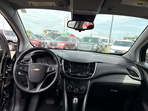 Used 2019 Chevrolet Trax LT image 18