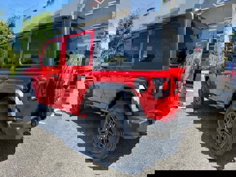 New 2024 Jeep Wrangler Unlimited Sport w/ Convenience Group image 9