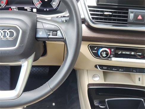 Used 2025 Audi Q5 2.0T Premium Plus w/ Premium Plus Package image 25