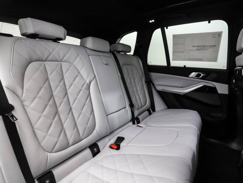 New 2026 BMW X5 M60i image 29