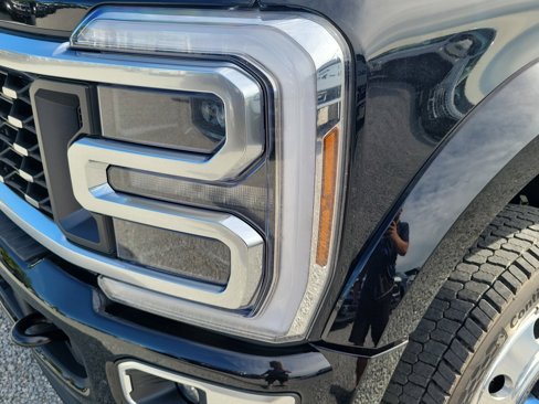 New 2026 Ford F450 Platinum image 4