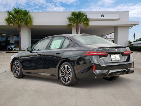 New 2026 BMW 550e xDrive w/ Executive Package image 6