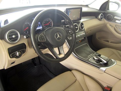 Used 2016 Mercedes-Benz GLC 300 w/ Multimedia Package image 7