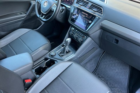 Used 2019 Volkswagen Tiguan SEL image 16