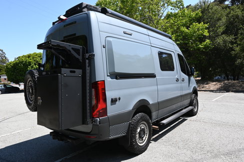 Used 2019 Mercedes-Benz Sprinter 4x4 144 w/ Premium Plus Package image 21