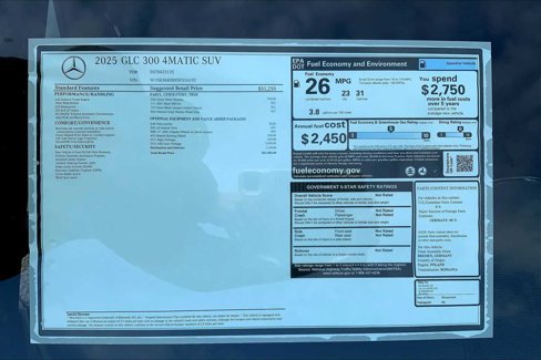 Used 2025 Mercedes-Benz GLC 300 4MATIC image 25