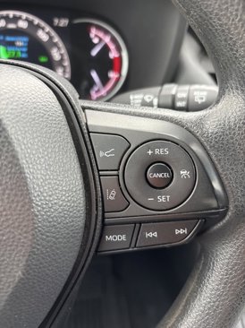 Used 2024 Toyota RAV4 XLE image 26