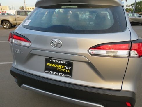 New 2025 Toyota Corolla Cross L image 12