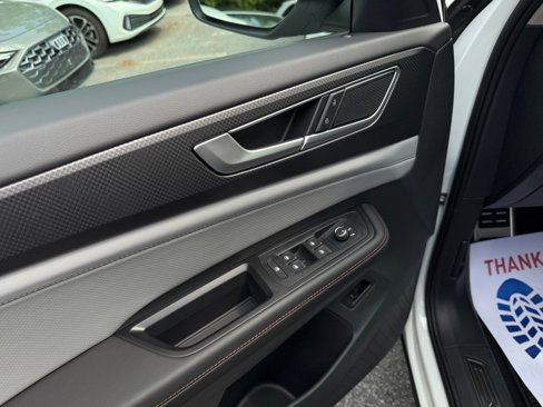 New 2025 Volkswagen Atlas Peak Edition SE image 32
