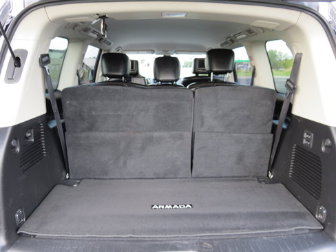 Used 2017 Nissan Armada SL w/ Interior Lighting Package image 42