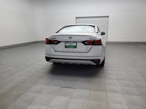 Used 2024 Nissan Altima 2.5 SV image 7