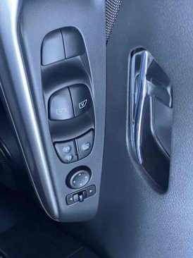Used 2018 Nissan Kicks SV image 42