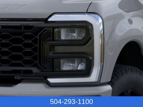 New 2026 Ford F250 4x4 Crew Cab Super Duty image 18