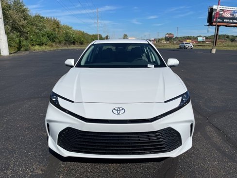 New 2026 Toyota Camry LE image 8