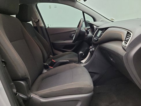 Used 2020 Chevrolet Trax LS w/ Tint and Cruise Package image 21