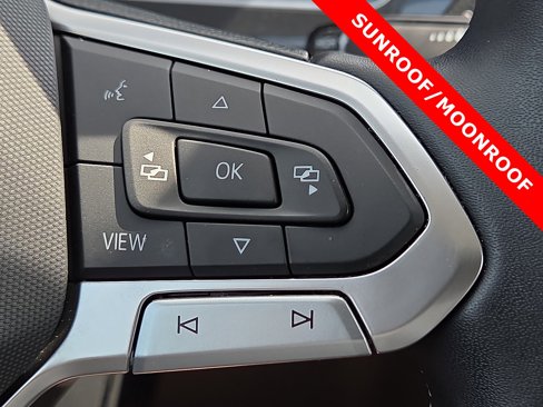 Used 2022 Volkswagen Tiguan SE image 22