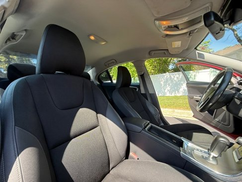 Used 2012 Volvo S60 T5 w/ Climate Pkg image 25