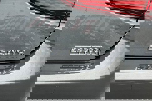 Certified 2025 Lexus ES 300h w/ Luxury Package image 32