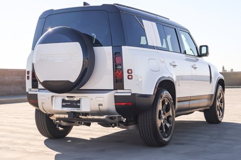 New 2025 Land Rover Defender 110 S image 6