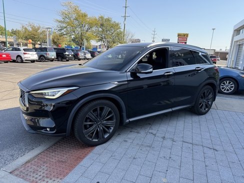 Used 2020 INFINITI QX50 Essential w/ Edition 30 Package image 3