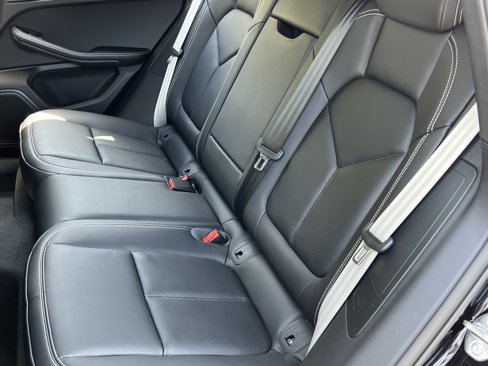 New 2026 Porsche Macan GTS image 17