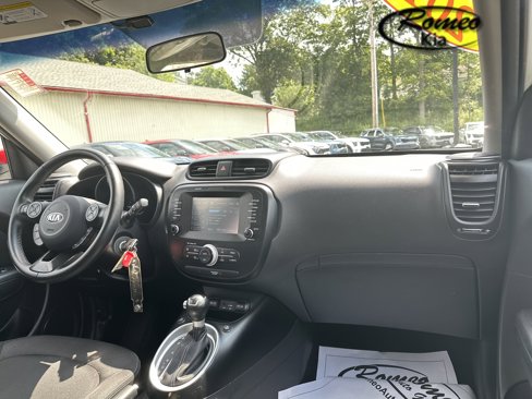 Used 2019 Kia Soul + image 15