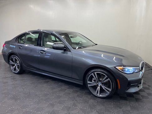 Used 2022 BMW 330i xDrive Sedan w/ Premium Package image 12