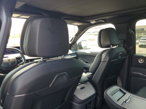 New 2025 Lincoln Navigator Reserve w/ Jet Appearance Package image 28