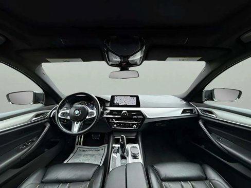 Used 2018 BMW 540i xDrive w/ M Sport Package image 22