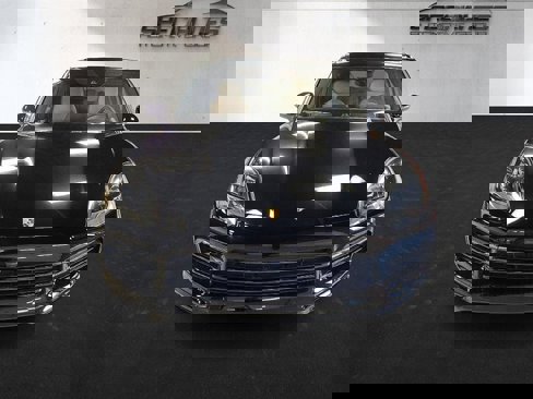 Used 2023 Porsche Cayenne S w/ Premium Package Plus image 6