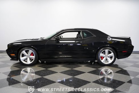 Used 2008 Dodge Challenger SRT8 image 2