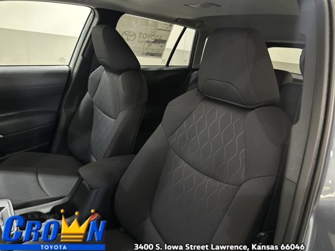 New 2026 Toyota Corolla Cross LE w/ Moonroof Package image 13