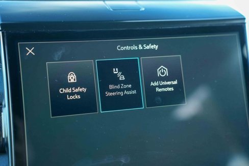 Used 2025 GMC Yukon Elevation image 58