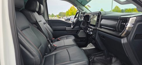 Used 2024 Ford F350 Lariat w/ Black Appearance Package image 13