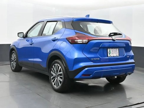 Used 2024 Nissan Kicks SV image 9